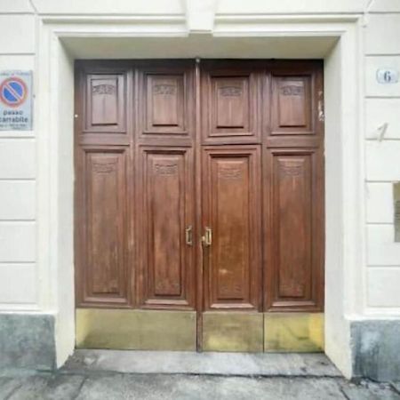Porta Palazzo 15 Min - Suite Con Netflix & Wi-Fi Turim Exterior foto