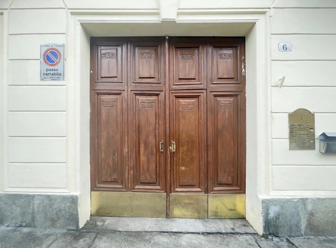 Porta Palazzo 15 Min - Suite Con Netflix & Wi-Fi Turim Exterior foto