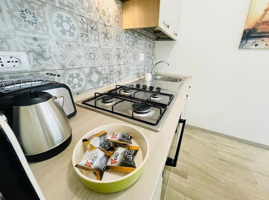 Porta Palazzo 15 Min - Suite Con Netflix & Wi-Fi Turim Exterior foto